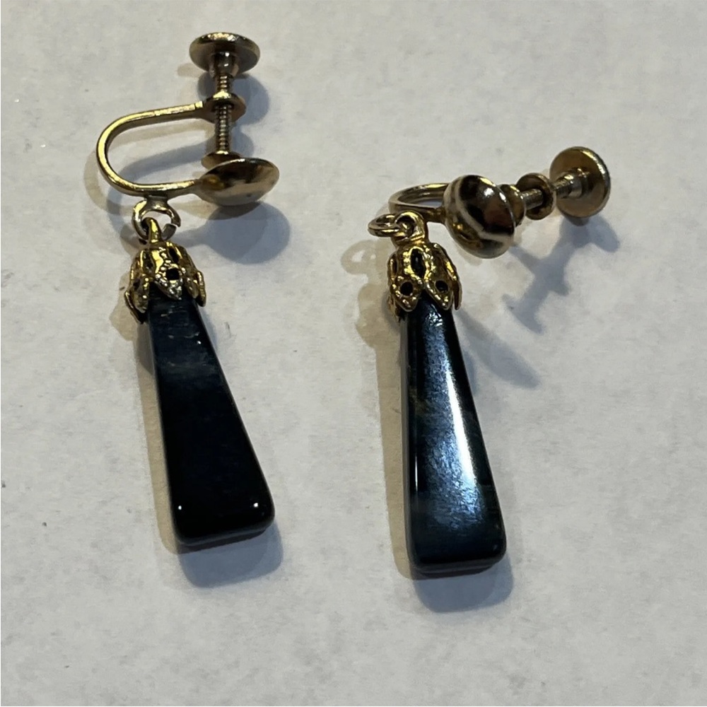 Vintage Gold Tone Earrings With Black Natural Stone Filigree Top Screw Backs